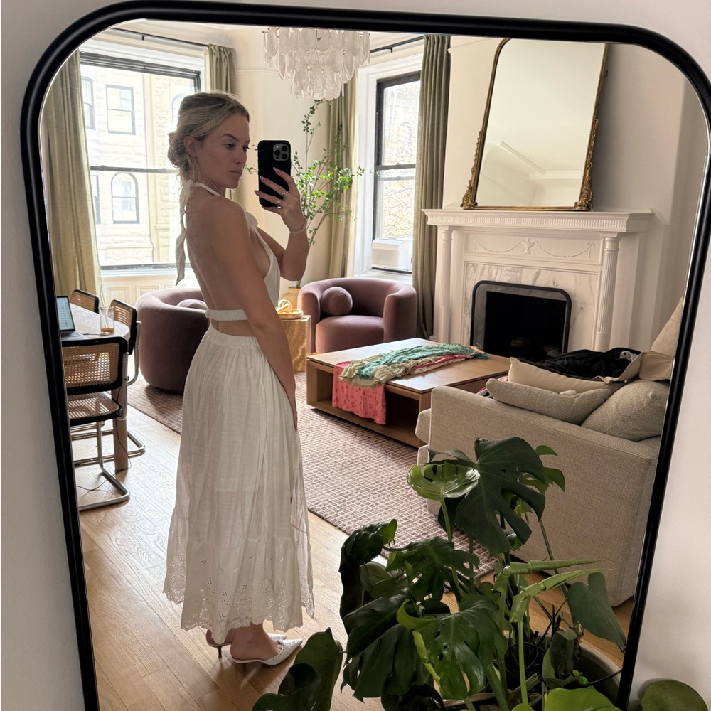 Chic White Halter Maxi Dress
